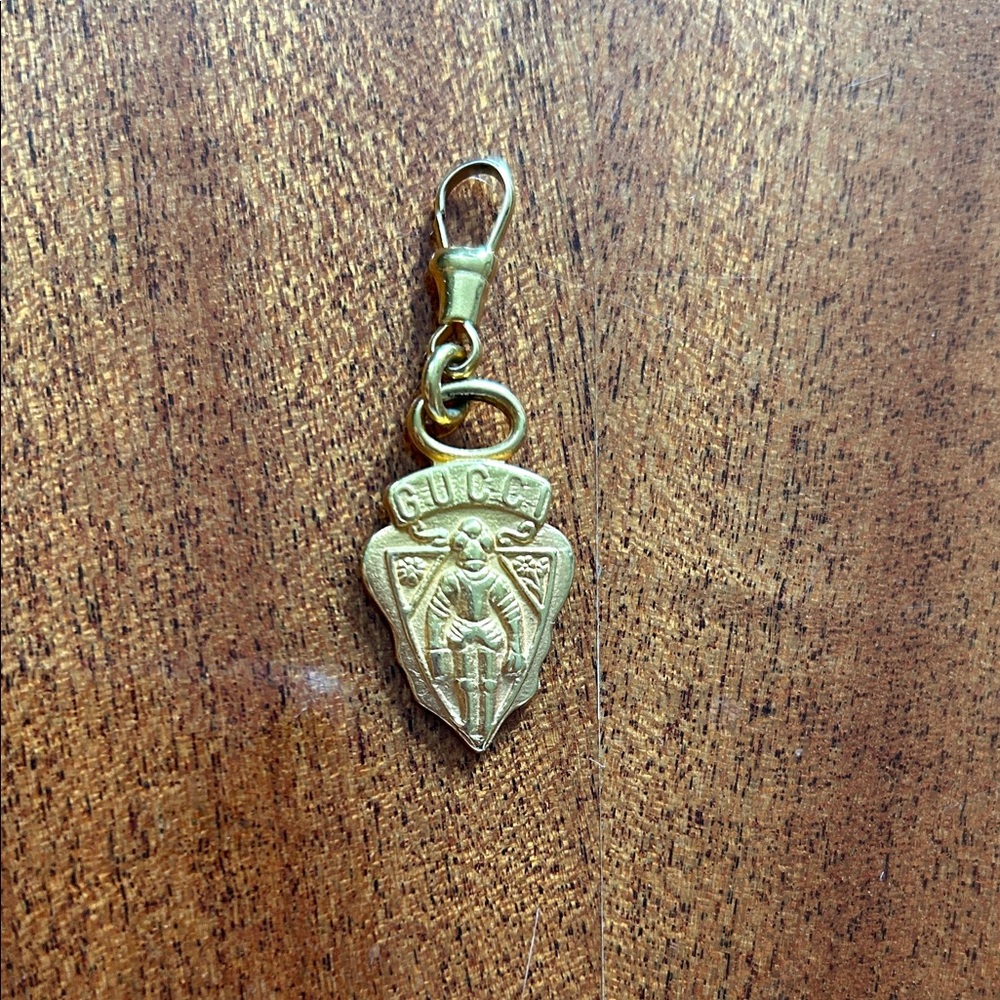 Gucci Gold Iconic Pendant Charm